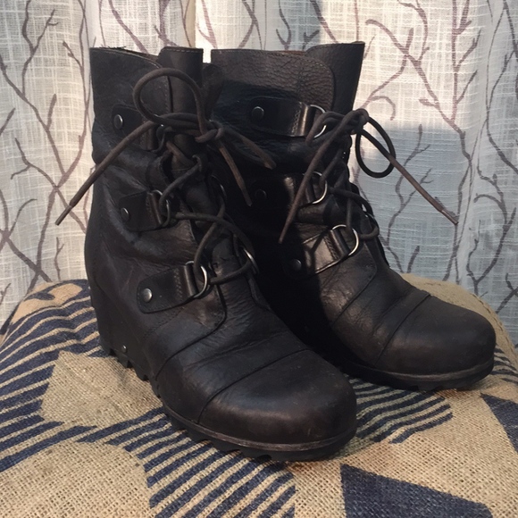 Sorel leather lace up wedge boot - Picture 1 of 8